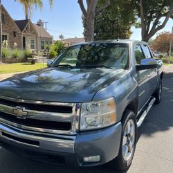 Chevy Silverado 4x4 With 4 Doors