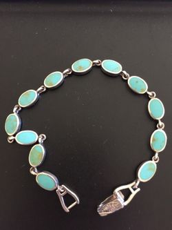 Torquoise and sterling silver bracelet 7&1/2"