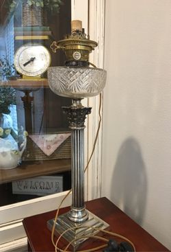 Vintage Hinks Boler duplex Corinthian column oil lamp from the 1880s