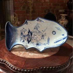 Meissen’s German Porcelain Fish Bowl - Blue And White