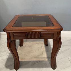 Tables + 2 Lamps