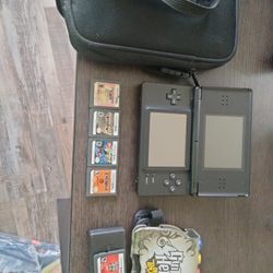 Nintendo DS Lite With Extra Games