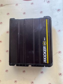 amplifier KICKER  CX. 300.1
