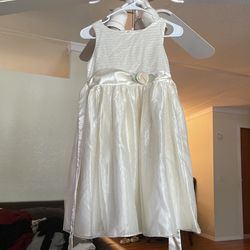 Girl dress