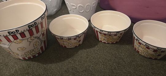 Popcorn Ceramic Bowl Set of 4