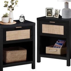 Set of 2 Black Nightstands
