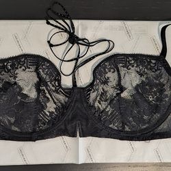 Brand new Sexy Intimissimi lingerie set with tags