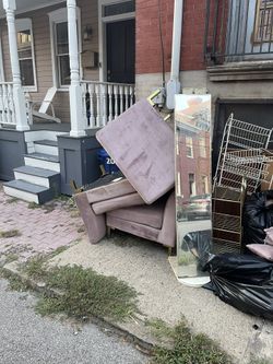 Free Move Out Items. On Curb Just Come Get