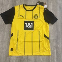 Puma 24/25 Borussia Dortmund Home Jersey Size Large