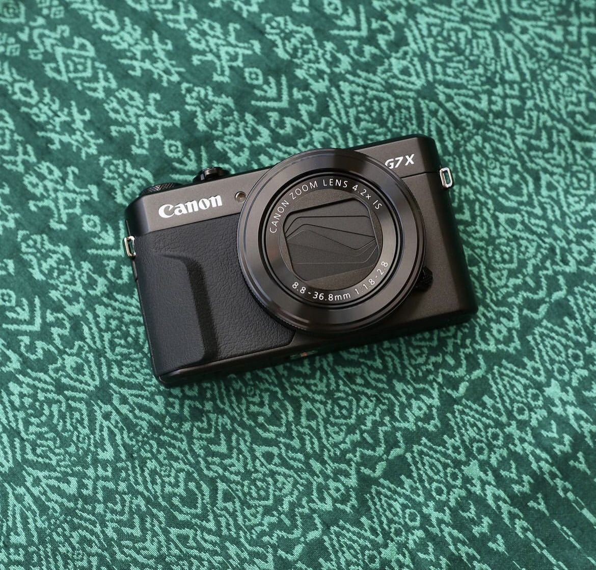 Canon G7x Mark II