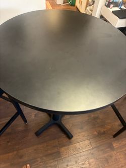 Set de Mesa Alta de Bar con 2 Sillas Negras