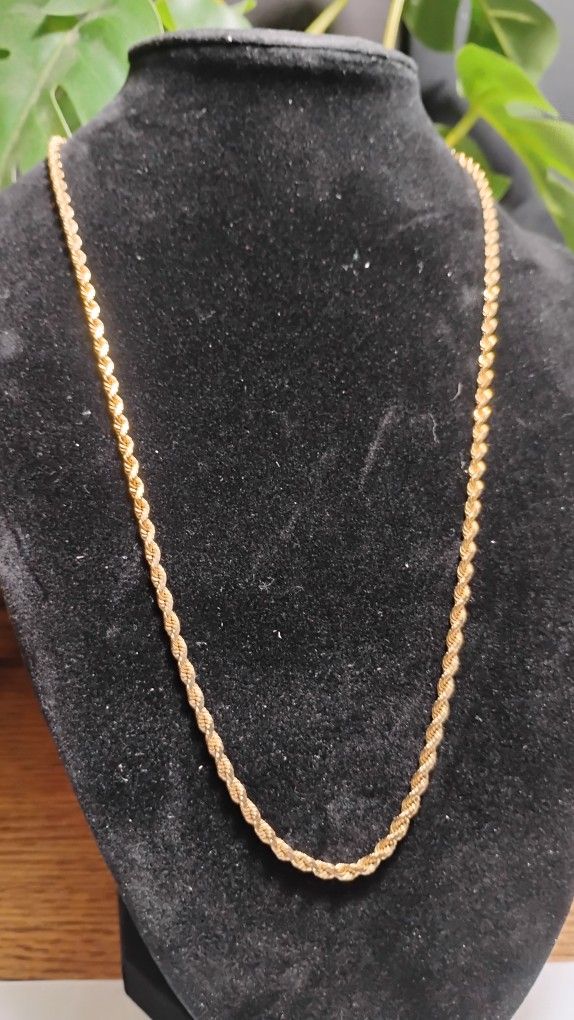 14 Karat Gold Chunky Rope Chain