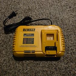 Dewalt Fast Charger
