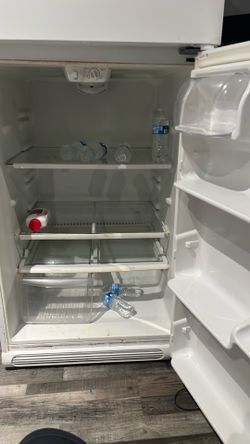 Mid size Frigidaire refrigerator $50