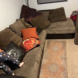 Free Couch 