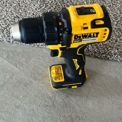 DEWALT ATOMIC 20V MAX Cordless Brushless Compact 1/2 in. Drill/Driver (Tool Only) 
