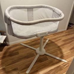 Halo Bassinet Swivel Sleeper Premiere Series, Herringbone