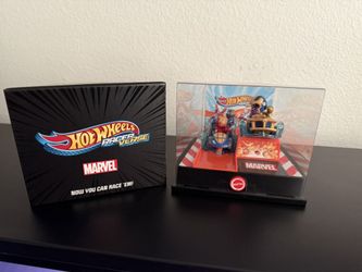 Hot Wheels RACE VERSE IRON MAN AND THANOS