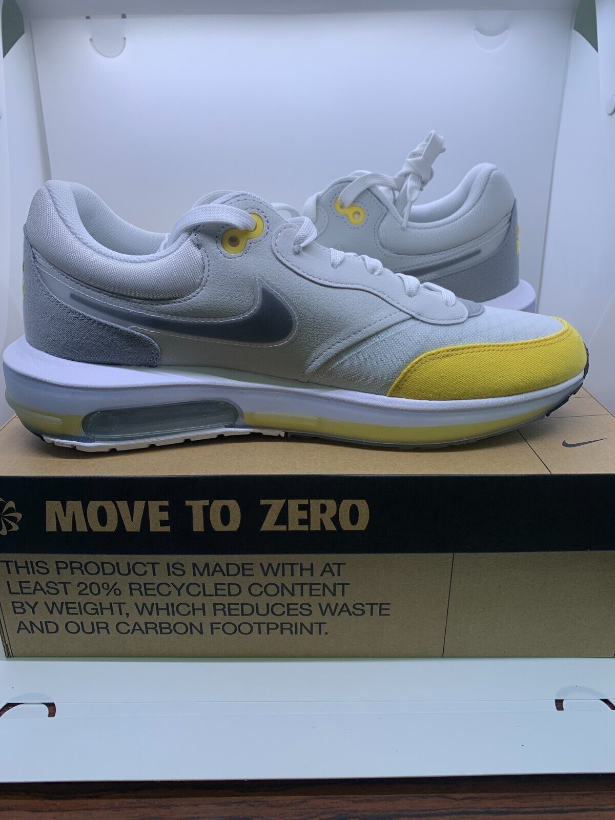Nike Mens Air Max Motif DD3697 001 Photon Dust/Yellow - Size 10