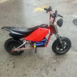 Modified Razor dirtbike