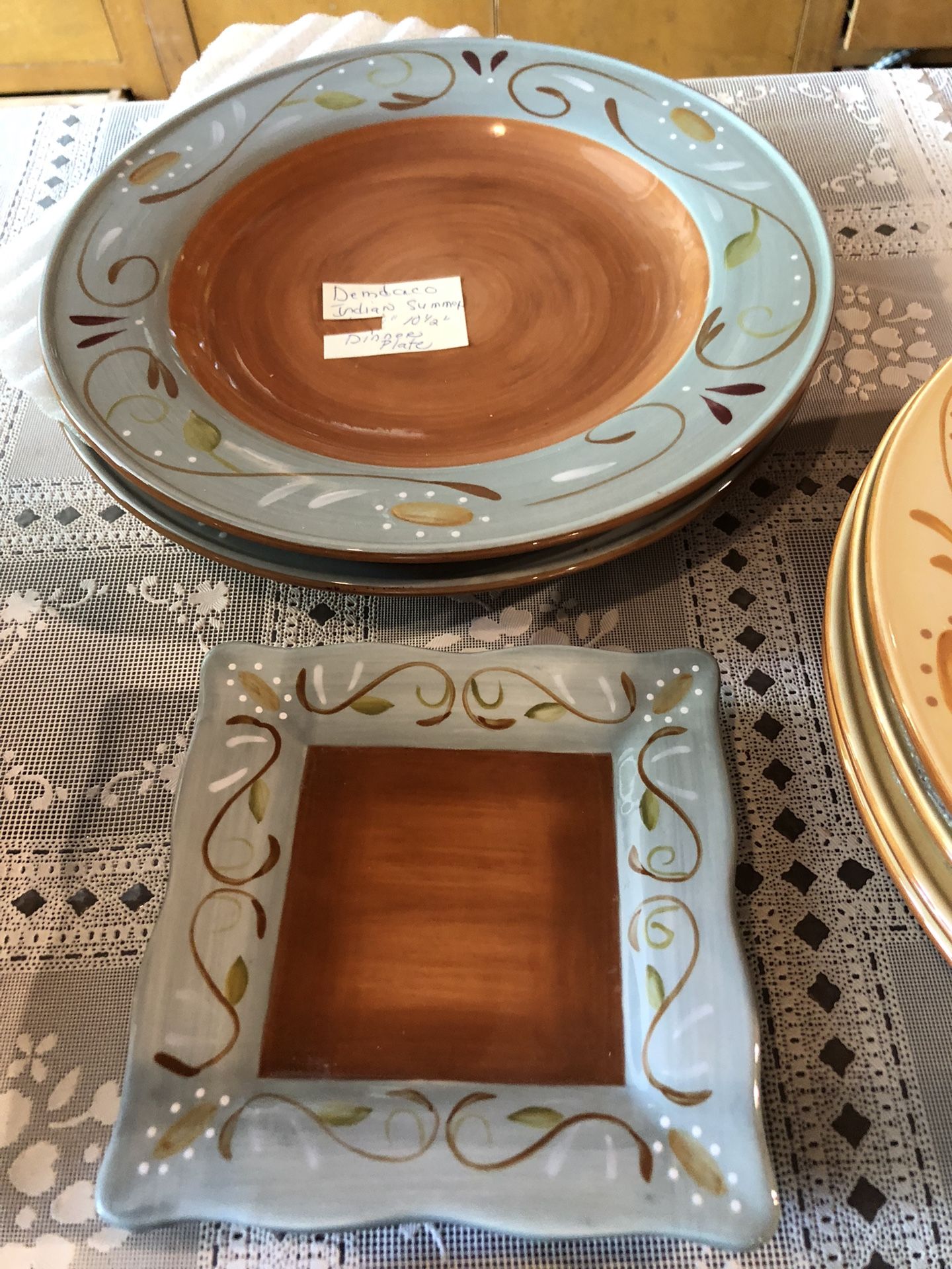 Demdaco Indian Summer Hand Painted Pottery Dishes Cash/Venmo Pickup White Bear Lake Home