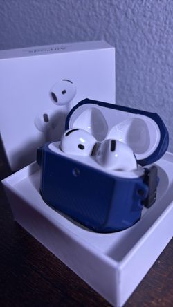 (ANC) Airpods 4 with Carbon Fiber Case with Lock