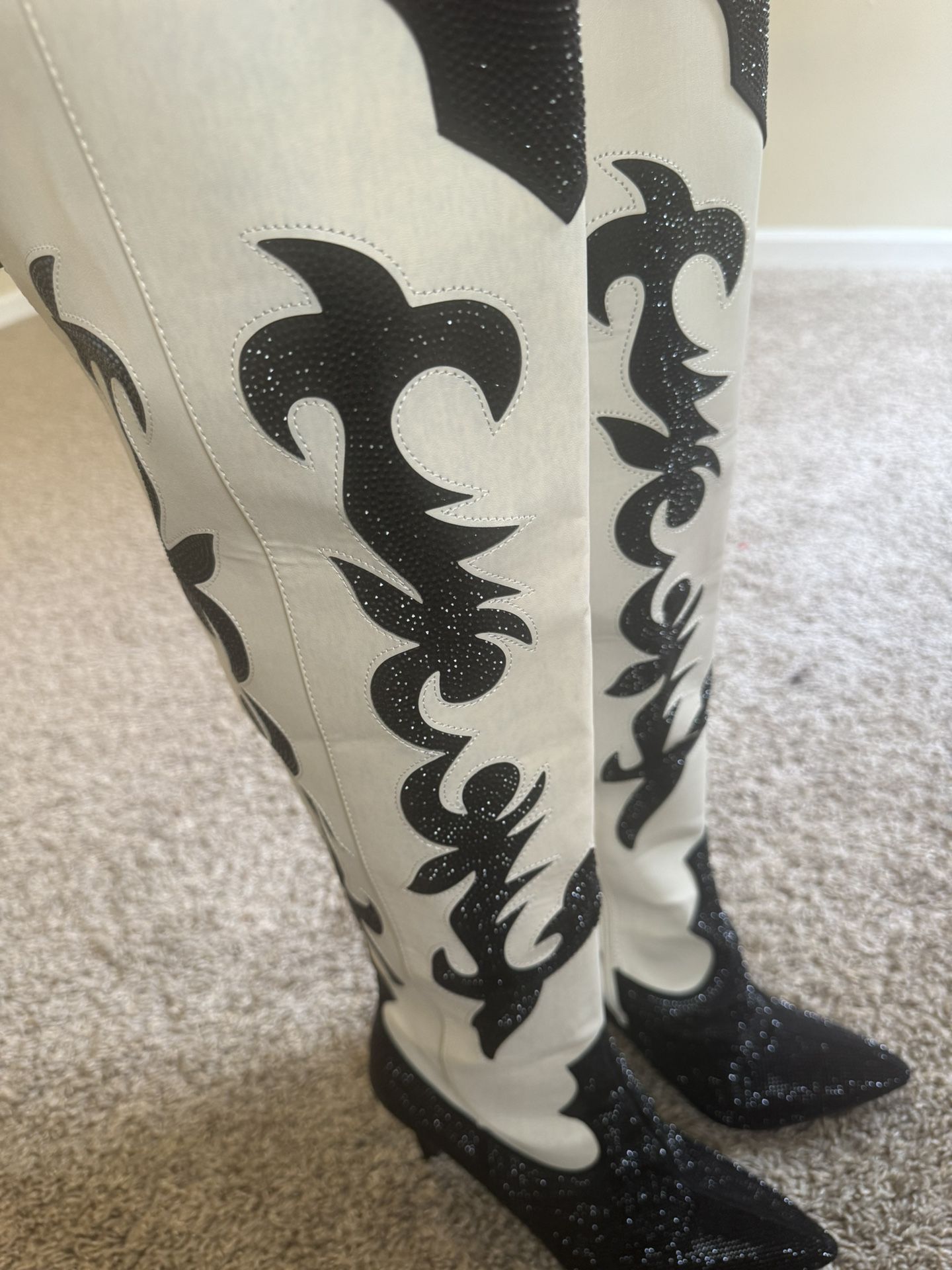 Western thigh boots
