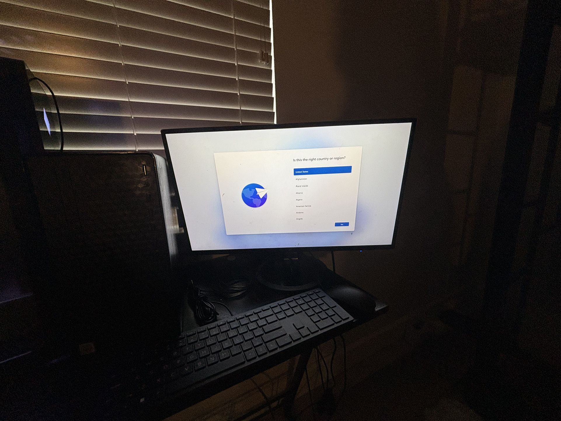 Pc monitor keyboard mouse