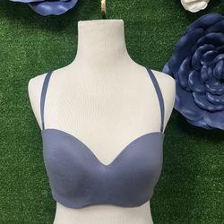 Victoria’s Secret body by Victoria blue strapless bra with straps size 32DD