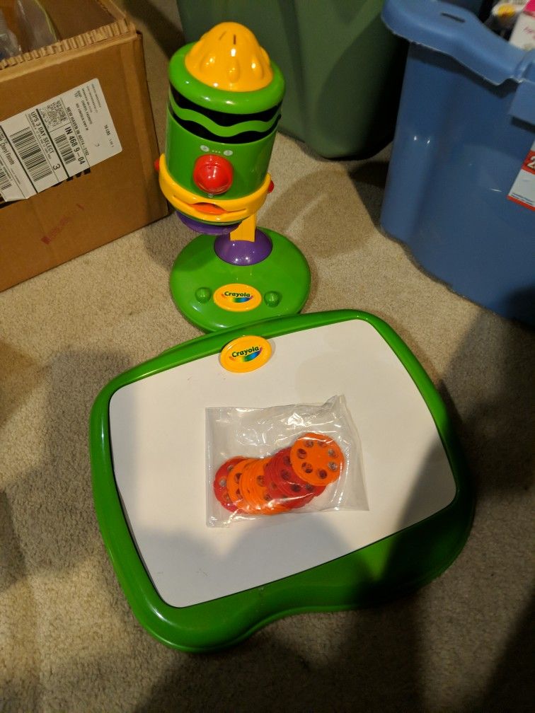 Crayola Tracing Set