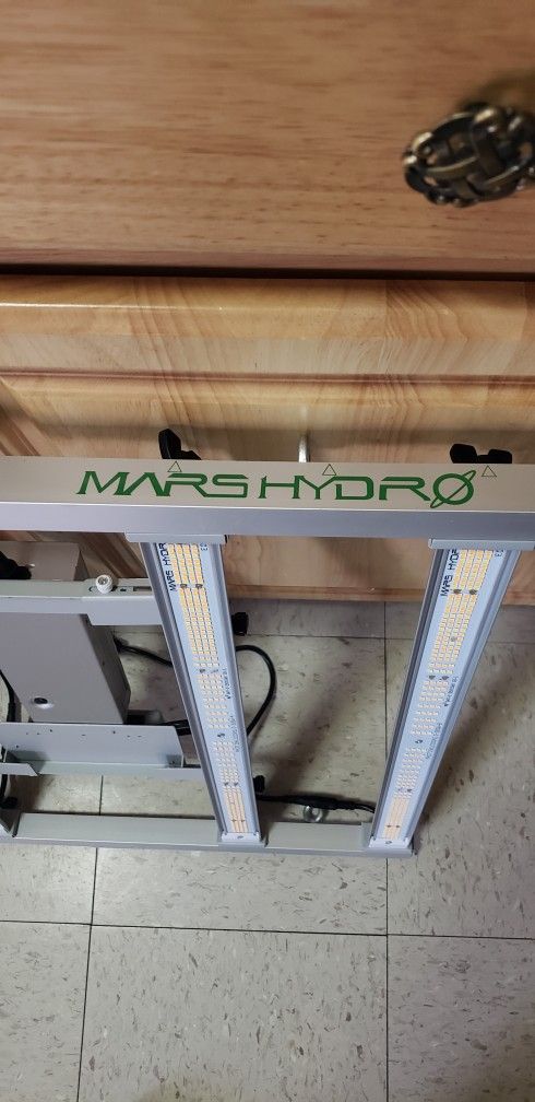 Marshydro FC-E3000 FULL SPECTRUM DIMMABLE LED LIGHT