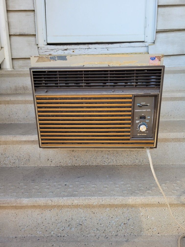 EMERSON QUIET KOOL AIR CONDITIONER