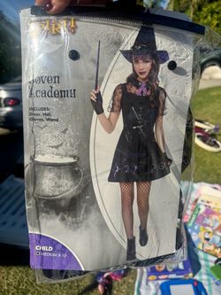 costume