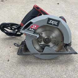 Wired Skil 5080-01 14-Amp 7-1/4" Circular Saw, Red