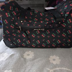 Juicy Couture 🍒 Rolling Duffle Bag