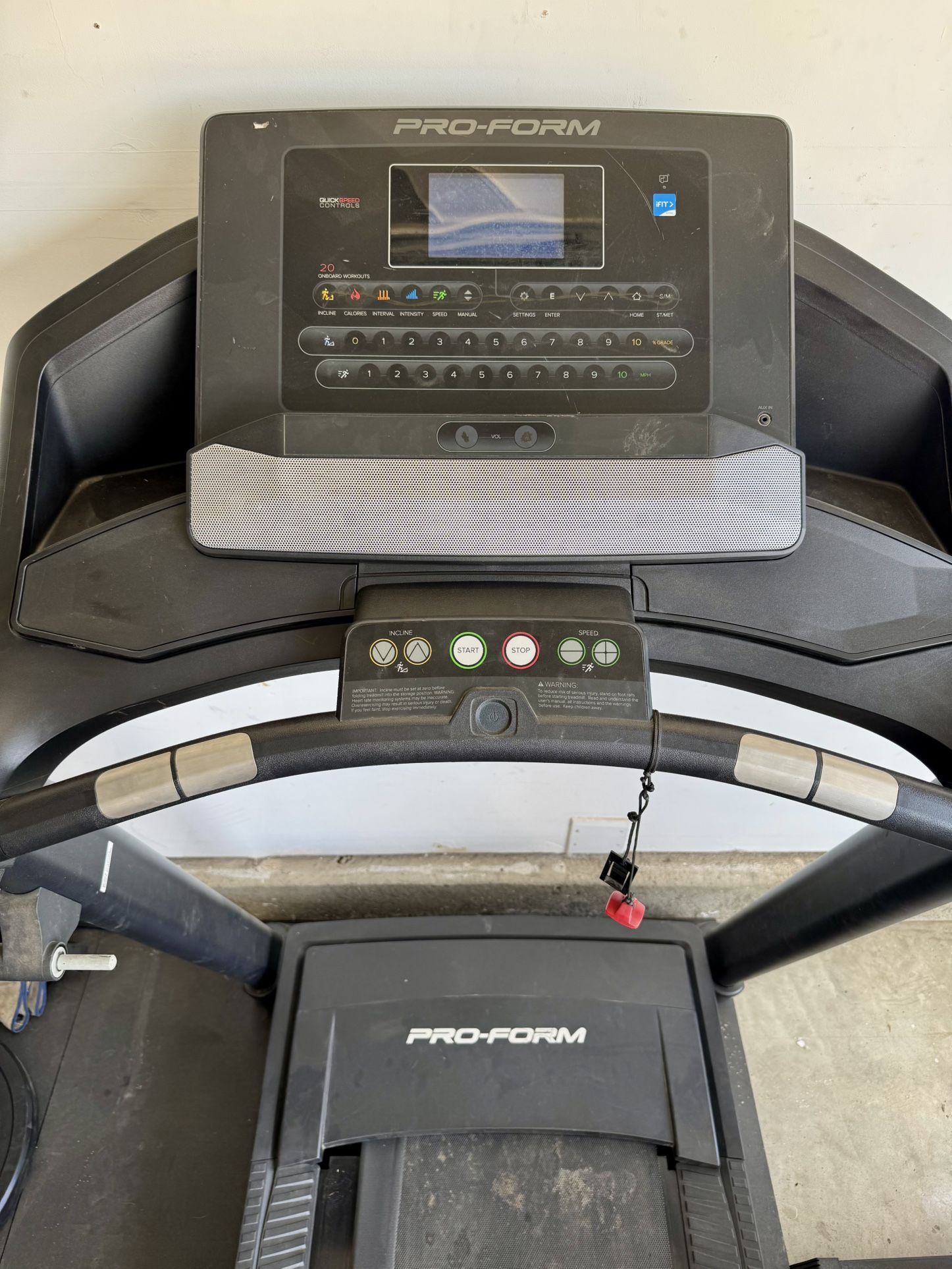 Treadmill (Needs Minor Repair)