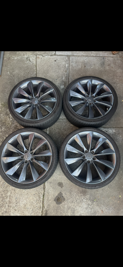 Set of 4 Tesla 21” Wheels & Tires – 1 Tire Damaged – $899 OBO