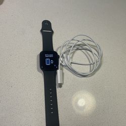Apple Watch SE 2nd Gen 44mm GPS ONLY Good Condition 