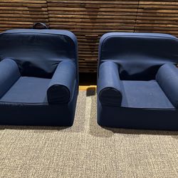 2 Kids Chairs In Navy