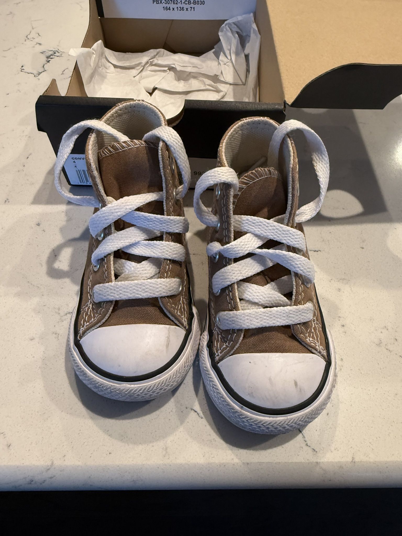 Kids Converse Size 4C