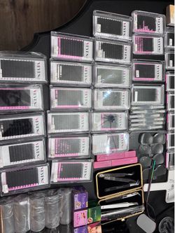 Eyelash extensions supplies