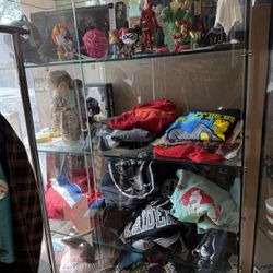 Vintage Raiders Crewneck Sweaters