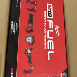 Milwaukee Set Tools 