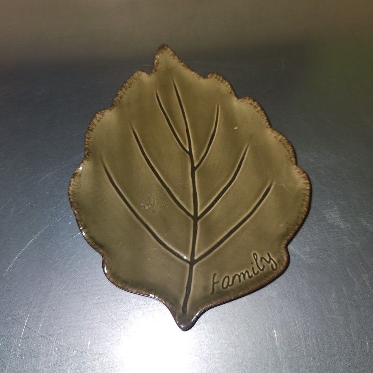 Gourmet 7.5” Basics Rustic Leaves Ceramic Plate