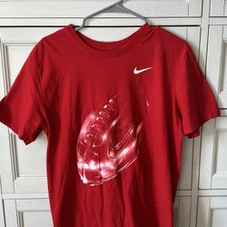 Men’s Nike Tshirts Size L