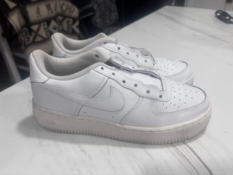 White Nike Air Force’s one