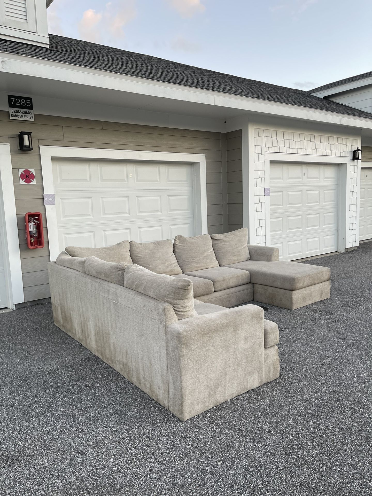 Huge sectional sofa for Sale in Orlando, FL OfferUp