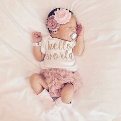 ADORABLE NEWBORN OUTFIT