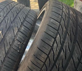 Nitto 275 40 17’s, 95% tread remaining, 2 ONLY(NO wheels). $150 FIRM.