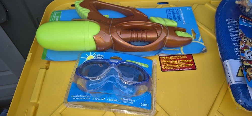 New Water Gun And Googles